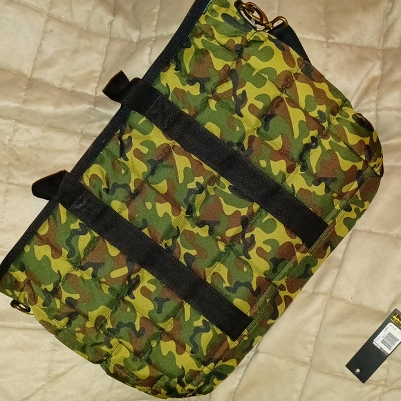 Focused Space camouflage tote/messager bag - Picture 4 of 12